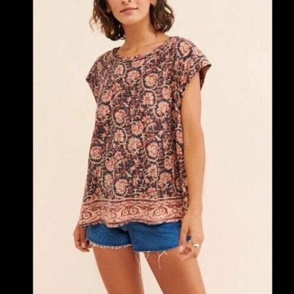 Free People High Tide Dual Print High/Low Top - Picture 2 of 13